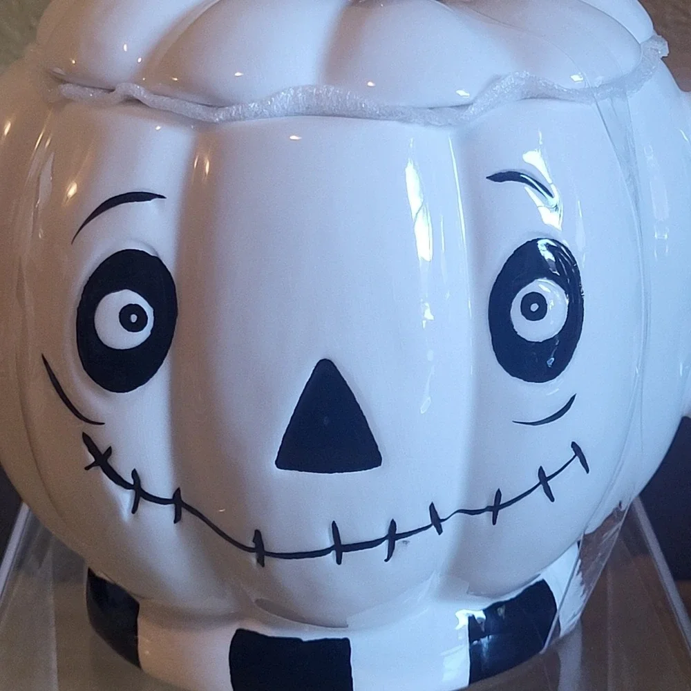 Little Village Transpac Shelly Comiskey Halloween Jack O Lantern Teapot NEW
